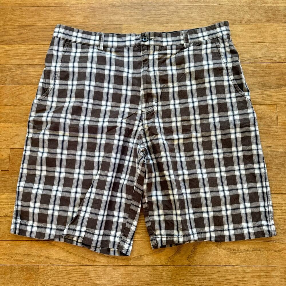 Banana Republic brown white plaid casual golf shorts size 38
b27